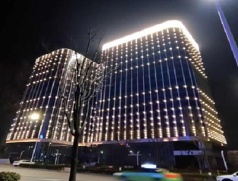 桂平亮化工程安装注意事项。